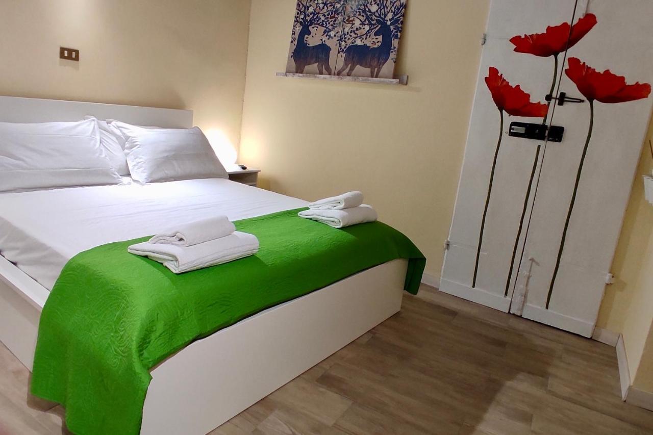 Appartamento Mughetto Florens Exteriör bild